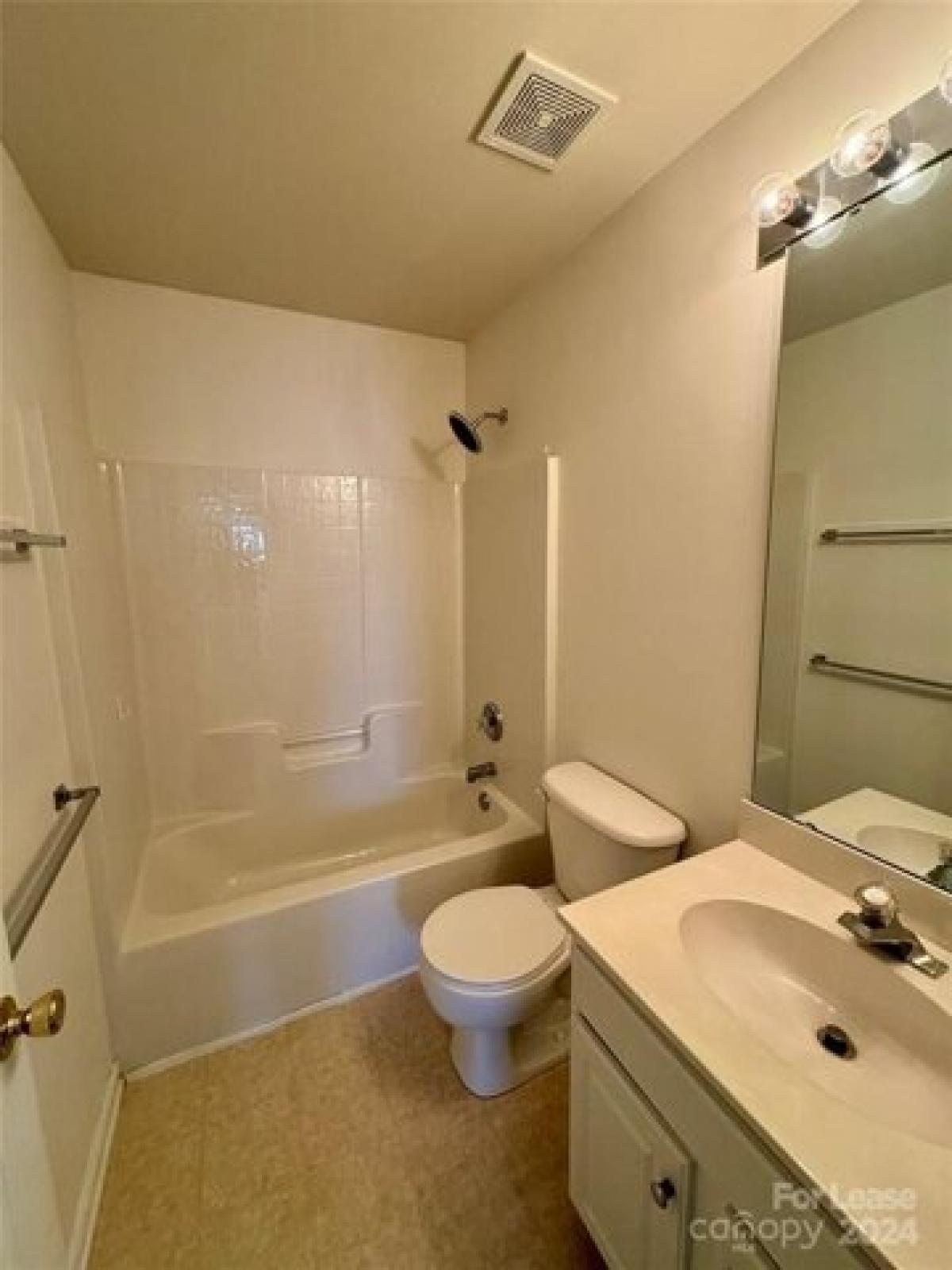 Picture of Home For Rent in Charlotte, North Carolina, United States