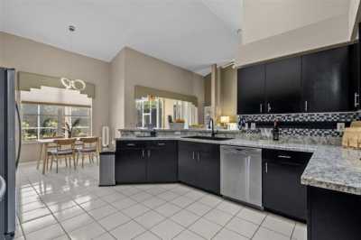 Home For Sale in Valrico, Florida