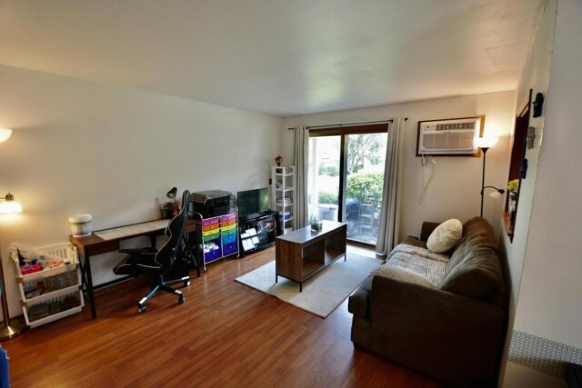 Picture of Home For Sale in Madison, Wisconsin, United States