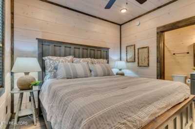 Home For Sale in Pigeon Forge, Tennessee