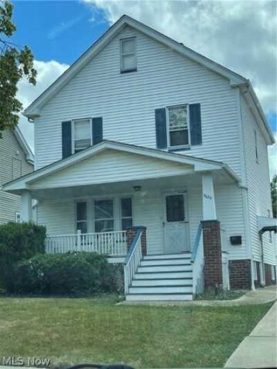 Home For Sale in Garfield Heights, Ohio