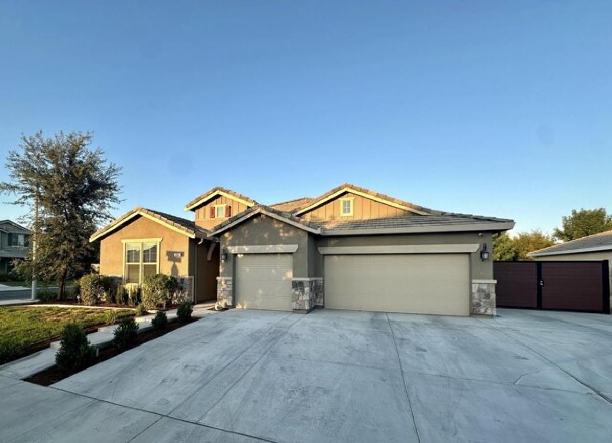 Picture of Home For Sale in Tulare, California, United States