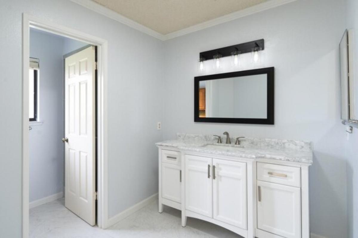 Picture of Home For Sale in Salinas, California, United States