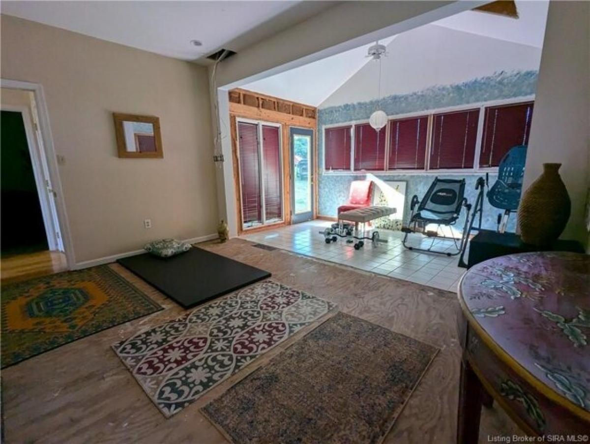 Picture of Home For Sale in Greenville, Indiana, United States