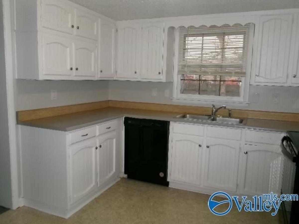 Picture of Home For Sale in Huntsville, Alabama, United States