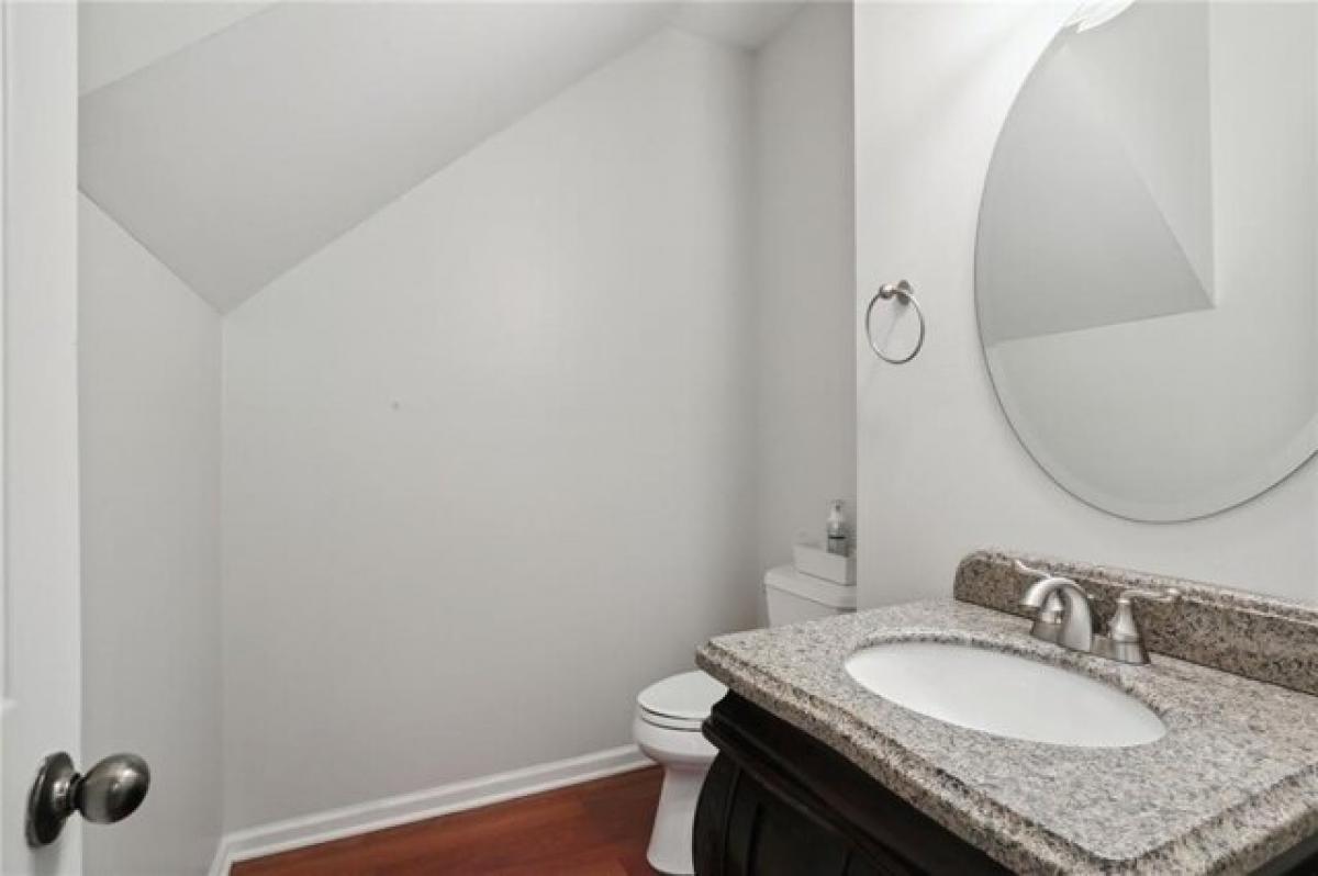 Picture of Home For Sale in Kennesaw, Georgia, United States