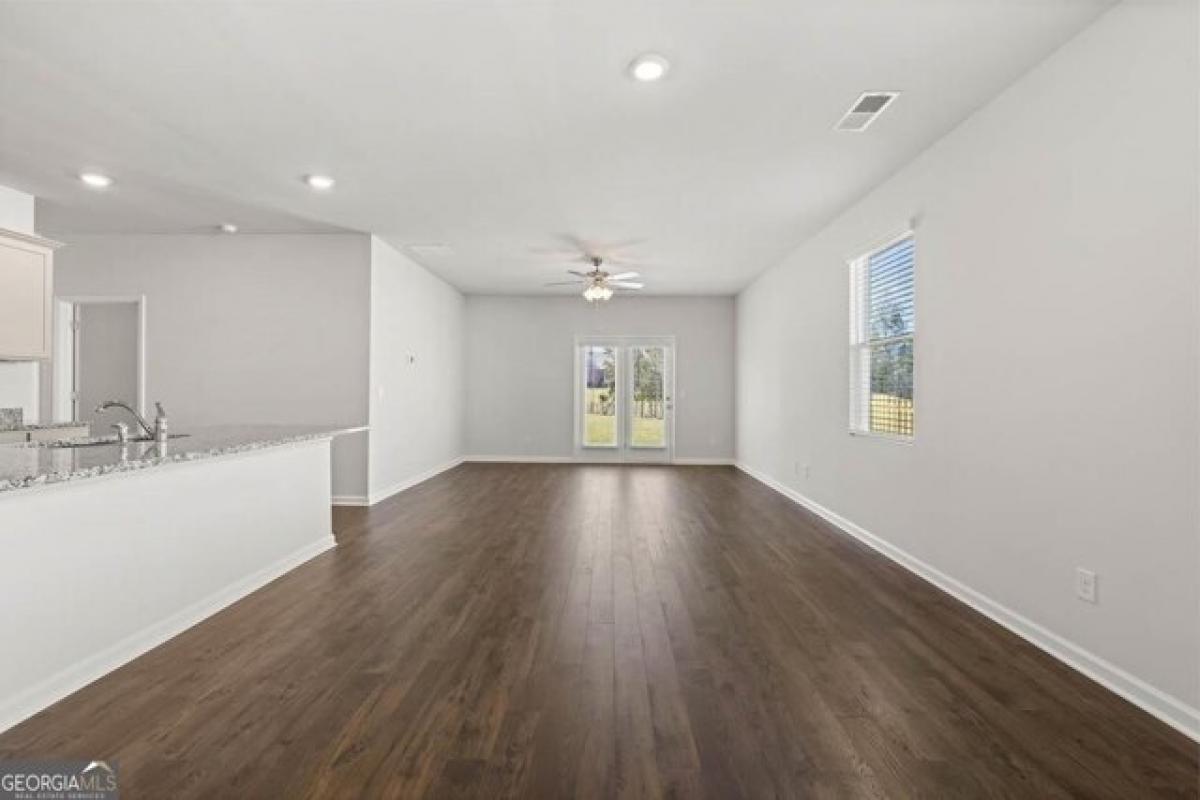 Picture of Home For Sale in Hampton, Georgia, United States