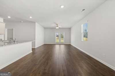 Home For Sale in Hampton, Georgia