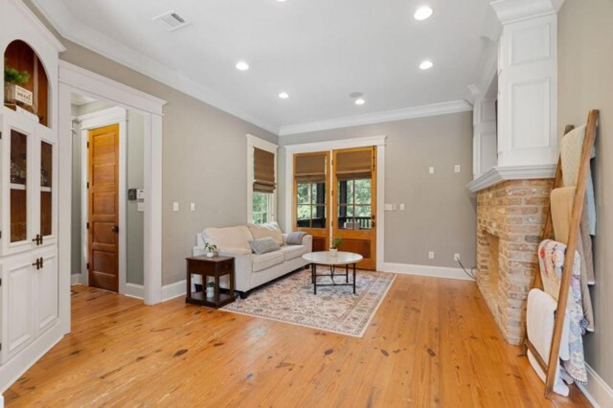 Picture of Home For Sale in Hattiesburg, Mississippi, United States