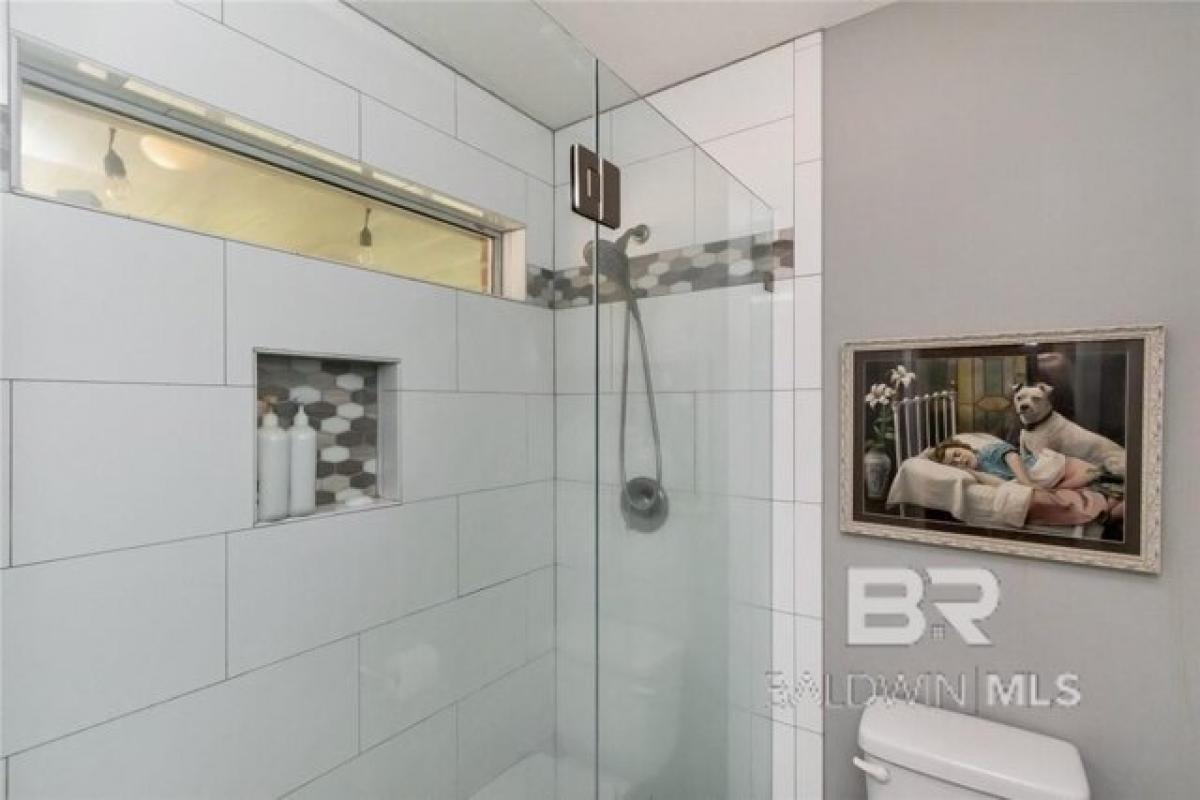 Picture of Home For Sale in Mobile, Alabama, United States