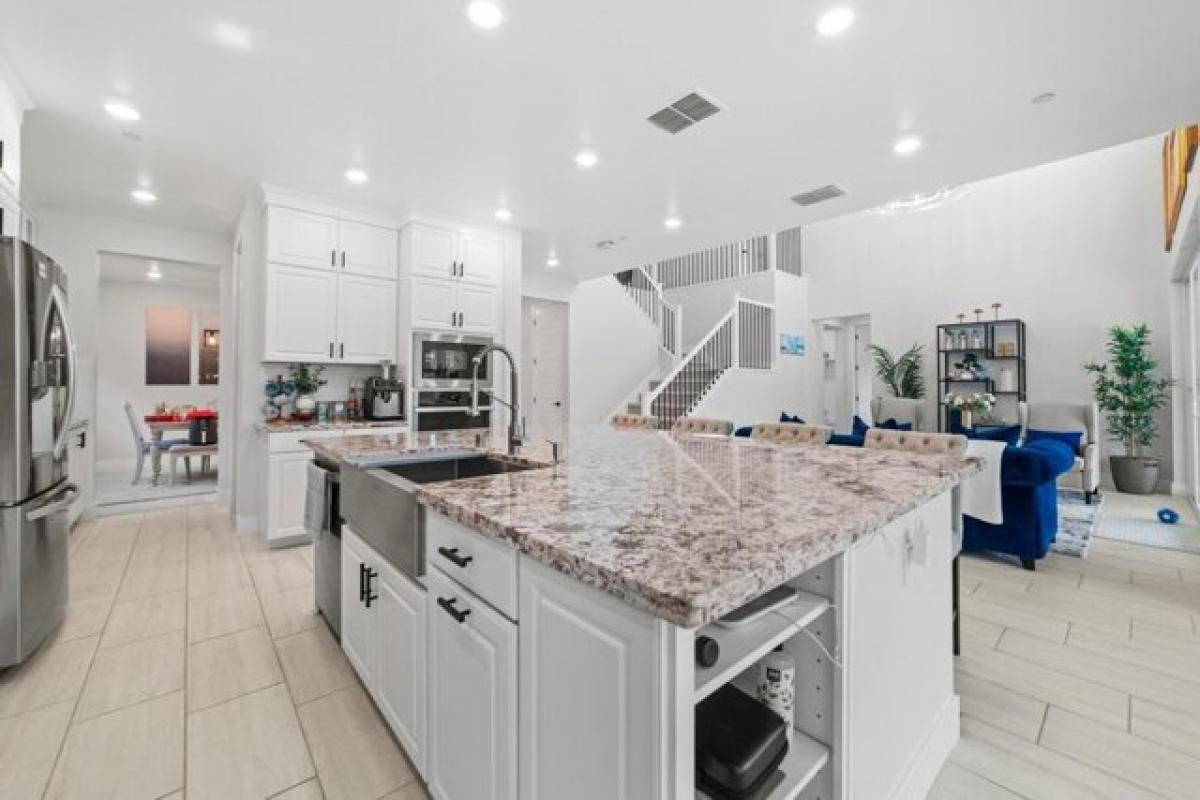 Picture of Home For Sale in Folsom, California, United States