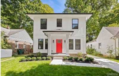 Home For Sale in Royal Oak, Michigan