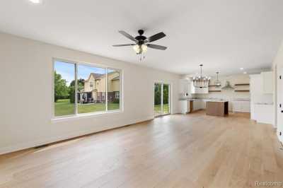 Home For Sale in Clinton Township, Michigan