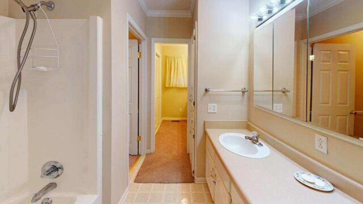 Picture of Home For Sale in Dothan, Alabama, United States