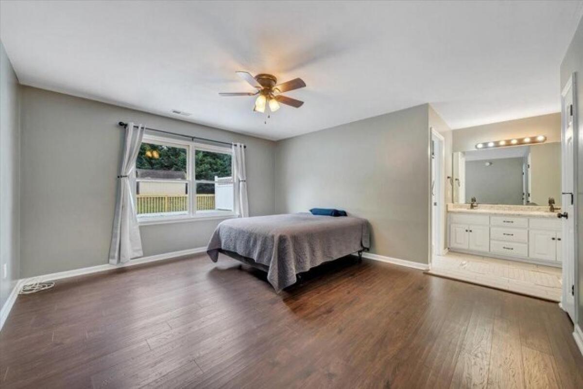 Picture of Home For Sale in Salem, Virginia, United States