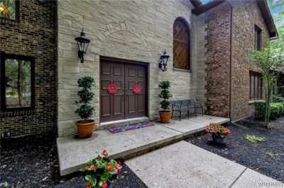 Home For Sale in Clarence, New York