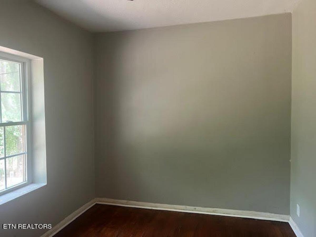 Picture of Home For Sale in Lenoir City, Tennessee, United States