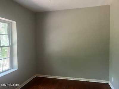 Home For Sale in Lenoir City, Tennessee