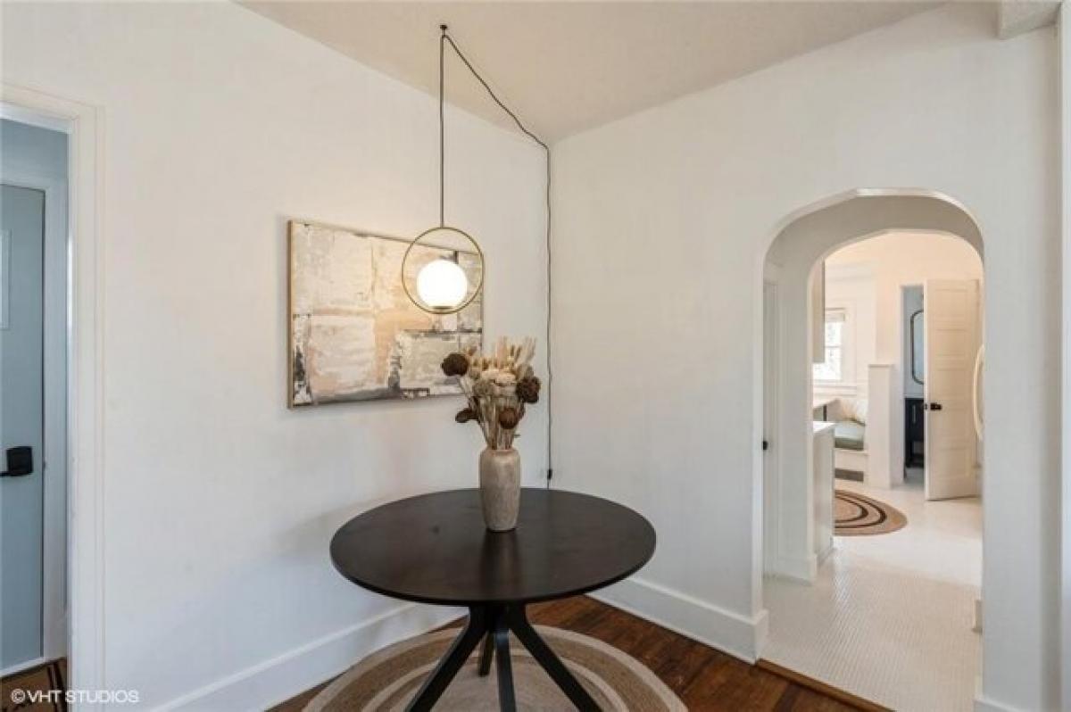 Picture of Home For Sale in Des Moines, Iowa, United States