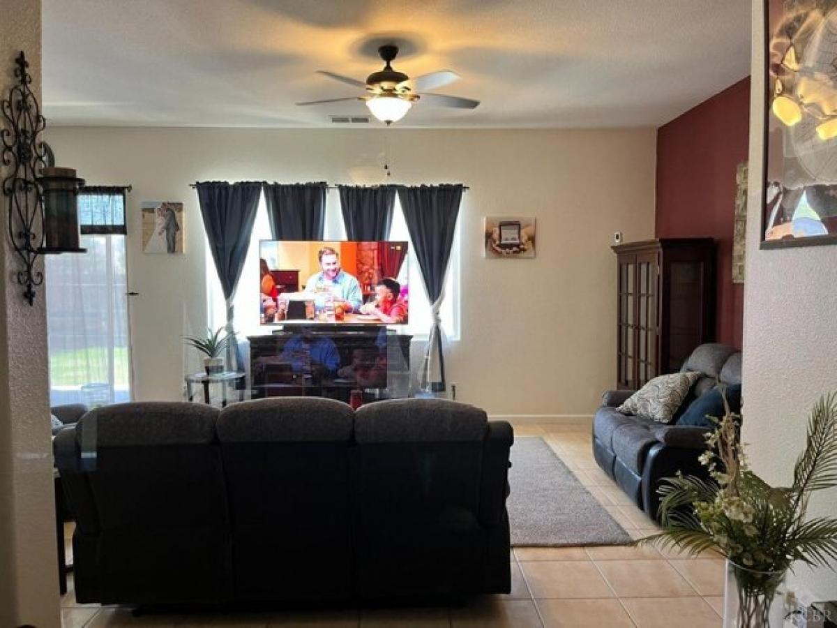 Picture of Home For Sale in Hanford, California, United States