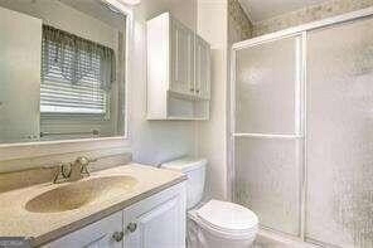 Picture of Home For Sale in Decatur, Georgia, United States