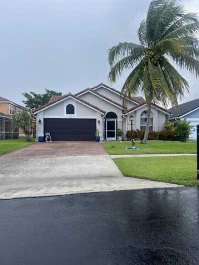 Home For Sale in Wellington, Florida