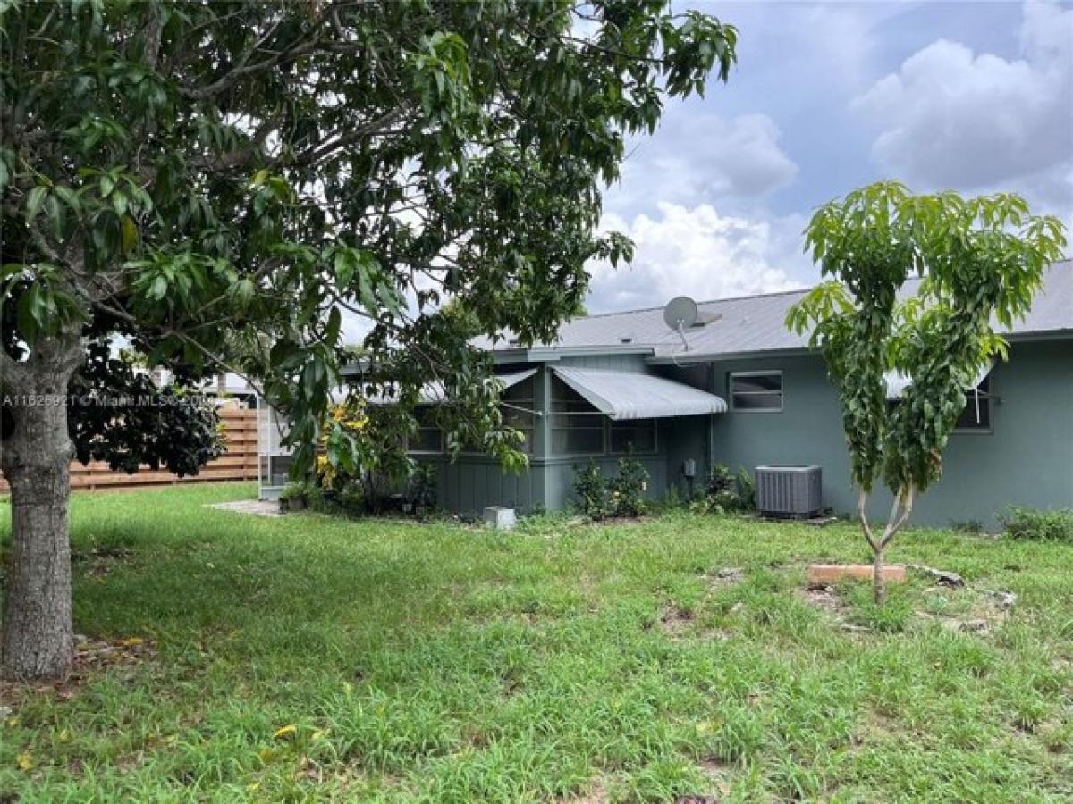 Picture of Home For Sale in Stuart, Florida, United States