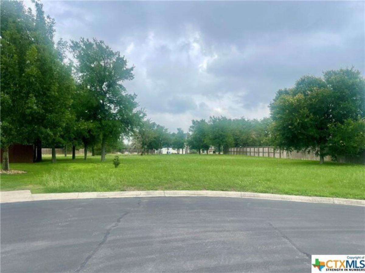 Picture of Residential Land For Sale in Seguin, Texas, United States