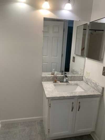 Home For Rent in Lake Zurich, Illinois