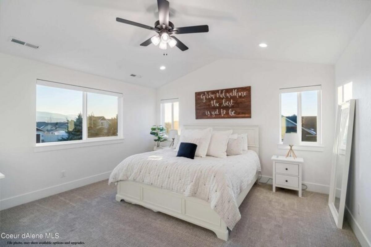 Picture of Home For Sale in Post Falls, Idaho, United States