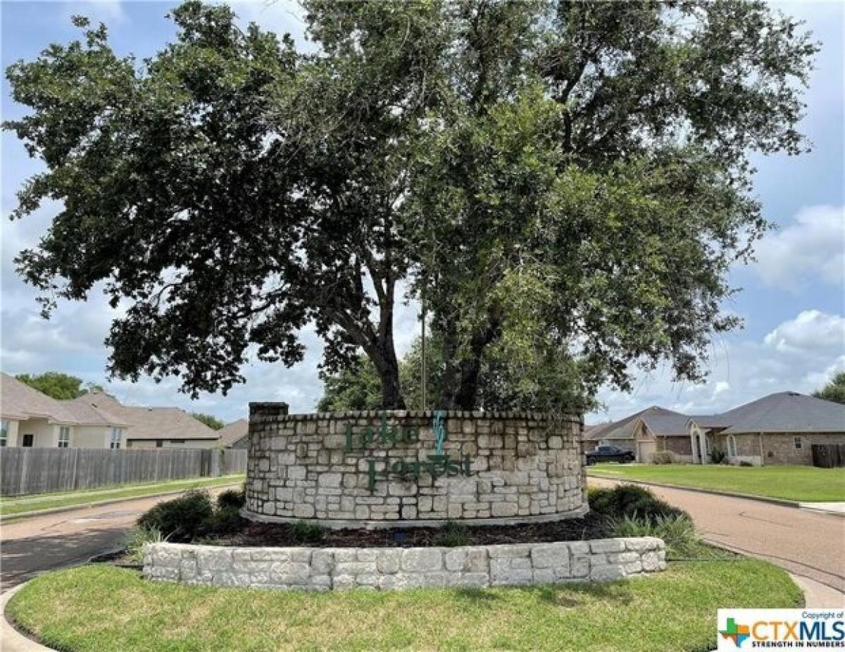 Picture of Residential Land For Sale in Victoria, Texas, United States