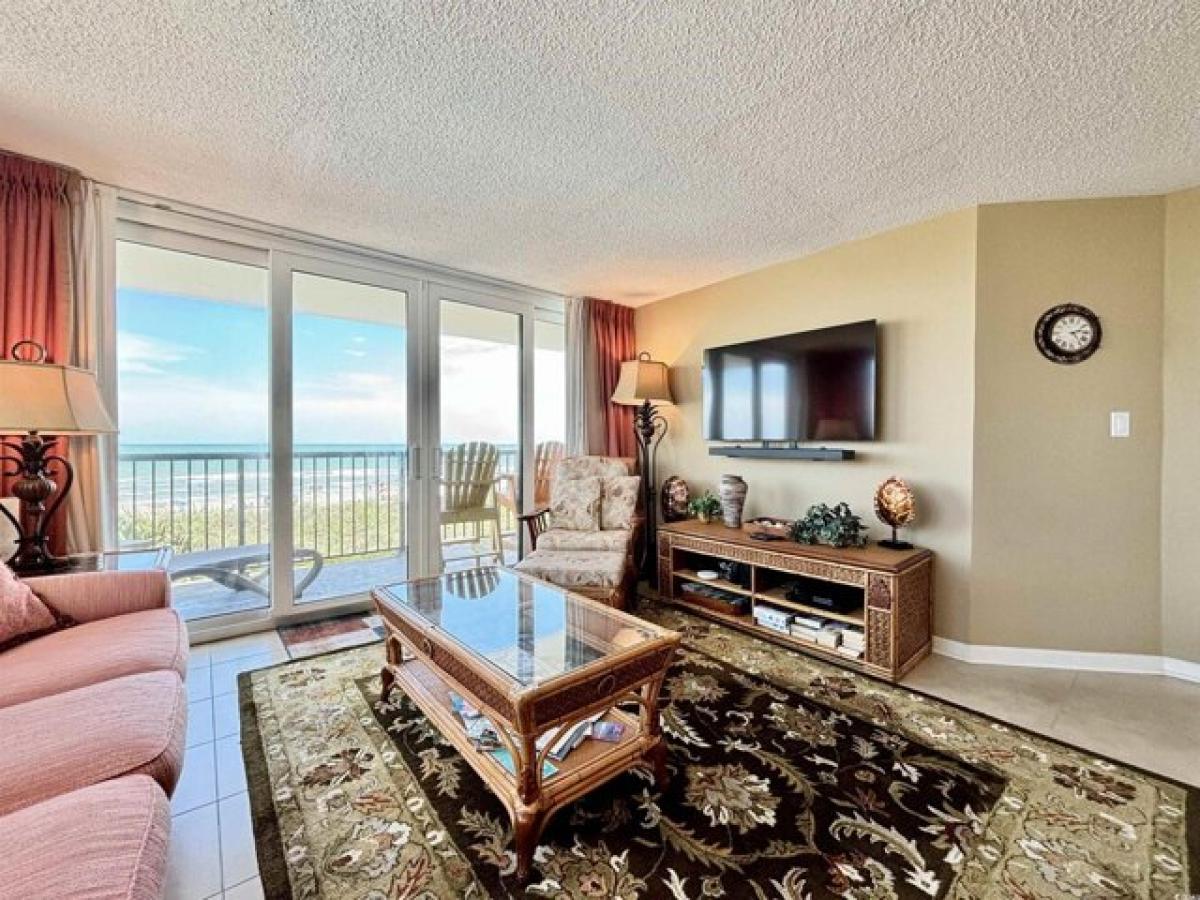 Picture of Home For Sale in North Myrtle Beach, South Carolina, United States