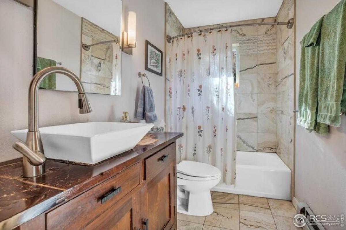 Picture of Home For Sale in Boulder, Colorado, United States