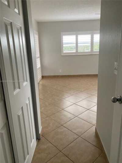 Home For Rent in Hallandale Beach, Florida