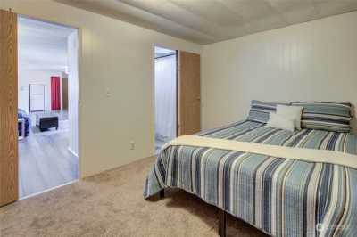 Home For Sale in Ocean Shores, Washington