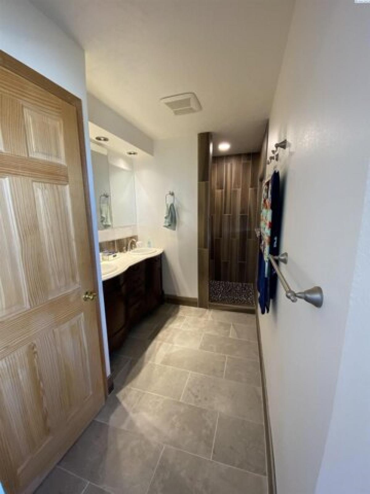 Picture of Home For Sale in Kennewick, Washington, United States