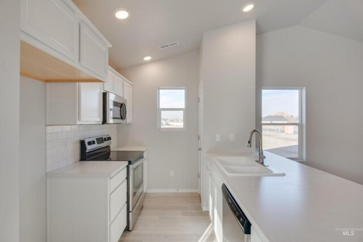 Picture of Home For Sale in Caldwell, Idaho, United States