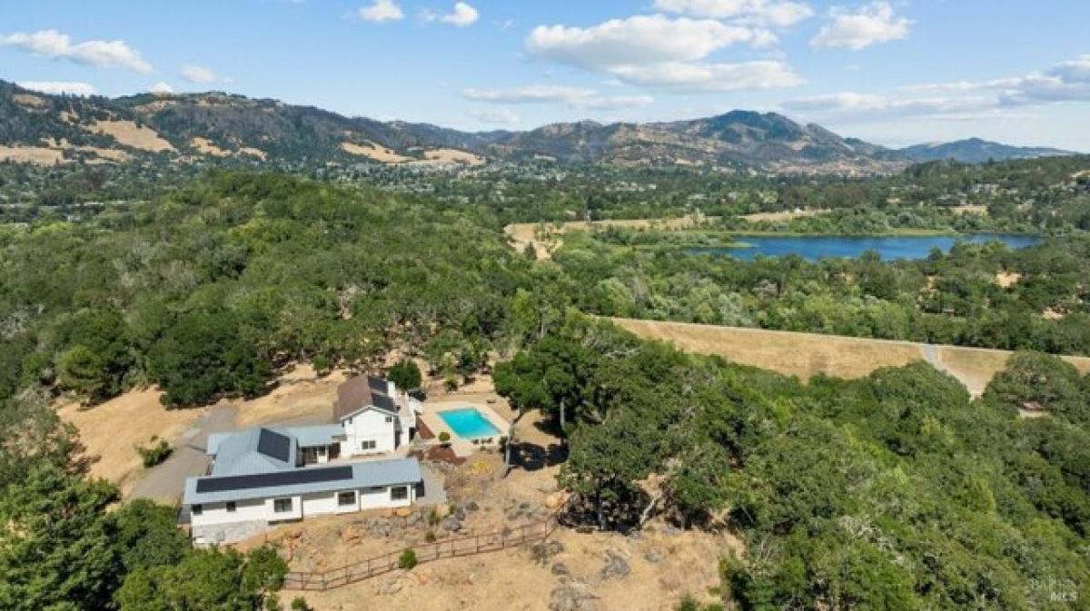 Picture of Home For Sale in Santa Rosa, California, United States