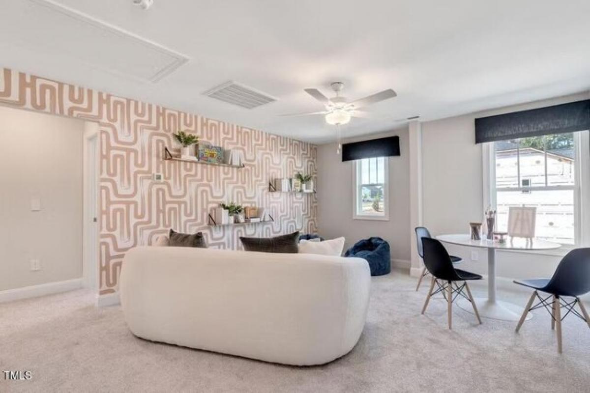 Picture of Home For Sale in Knightdale, North Carolina, United States