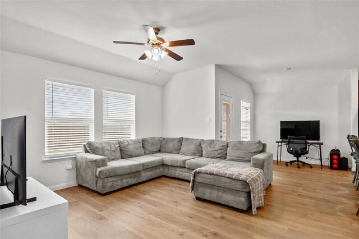 Picture of Home For Sale in Princeton, Texas, United States