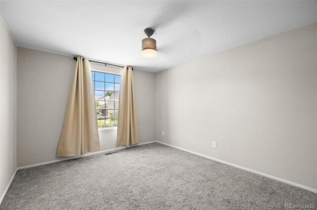 Picture of Home For Sale in Littleton, Colorado, United States