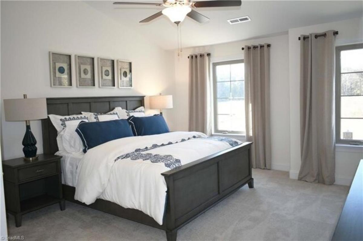 Picture of Home For Sale in High Point, North Carolina, United States