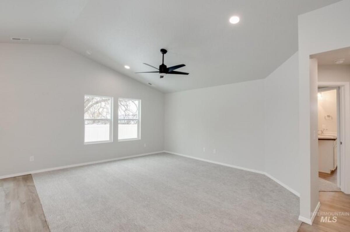 Picture of Home For Sale in Caldwell, Idaho, United States