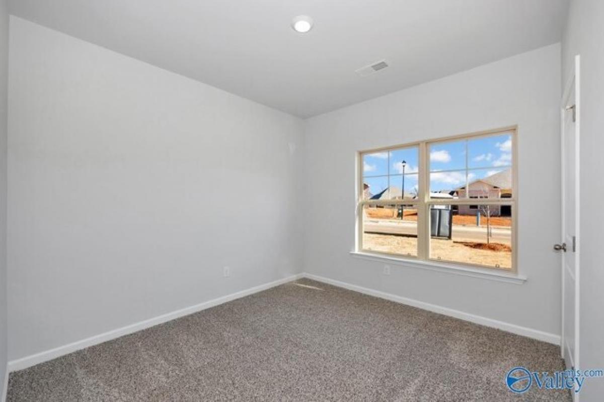 Picture of Home For Sale in Madison, Alabama, United States