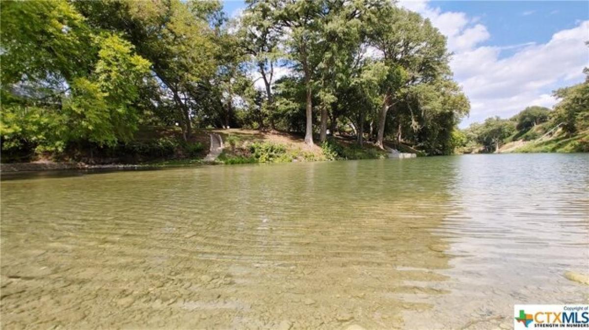 Picture of Residential Land For Sale in New Braunfels, Texas, United States