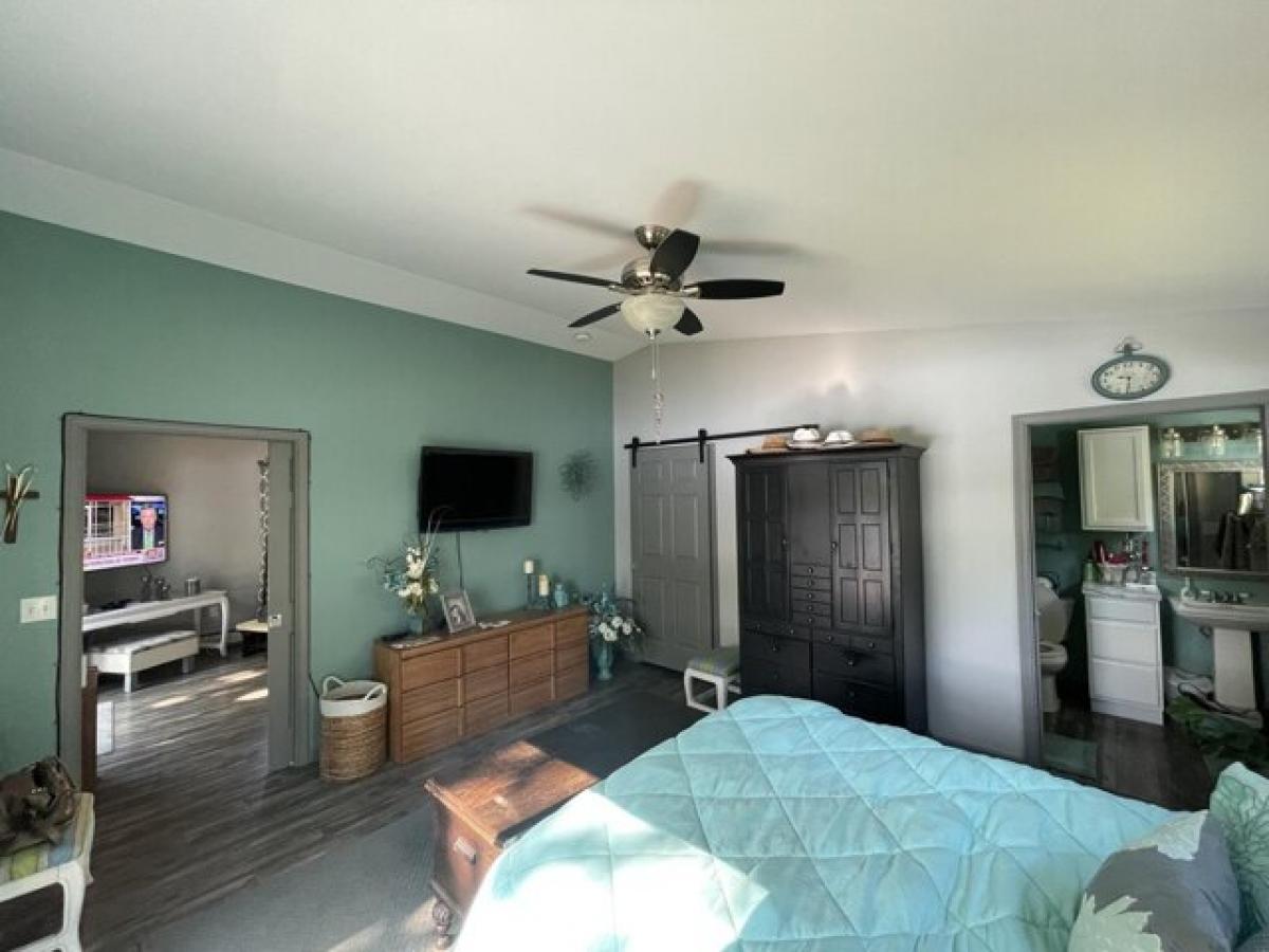 Picture of Home For Sale in Gaylord, Michigan, United States