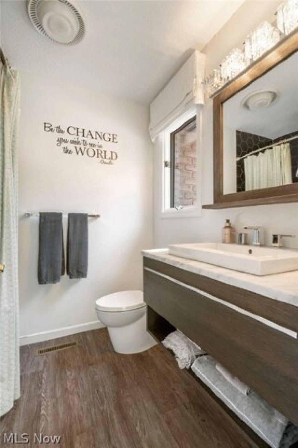 Picture of Home For Sale in Paris, Ohio, United States