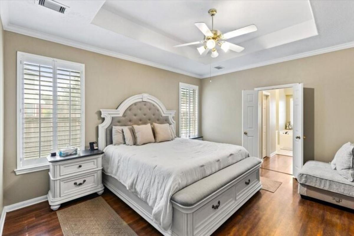 Picture of Home For Sale in Dickinson, Texas, United States