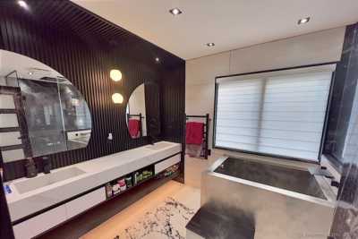 Home For Sale in Stamford, Connecticut