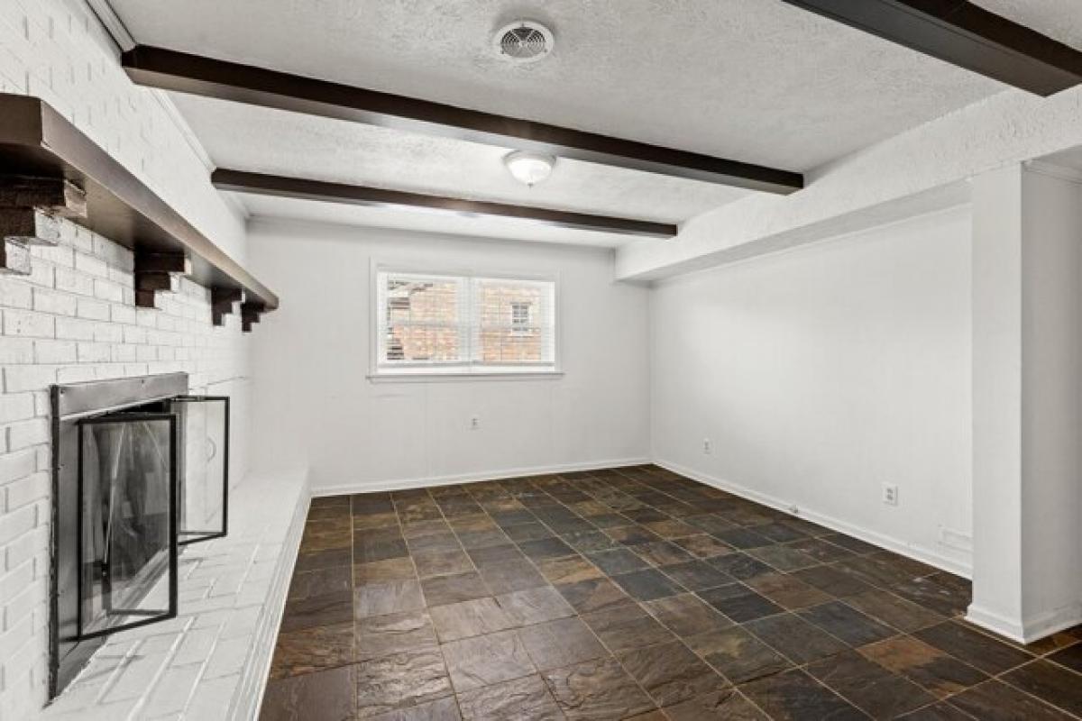 Picture of Home For Sale in Georgetown, Kentucky, United States